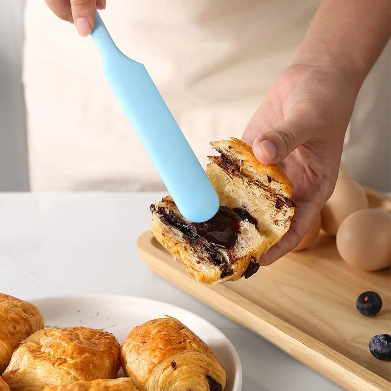 Nonstick Silicone Food Scraper Spatula for Baking and Pastry Preparation
