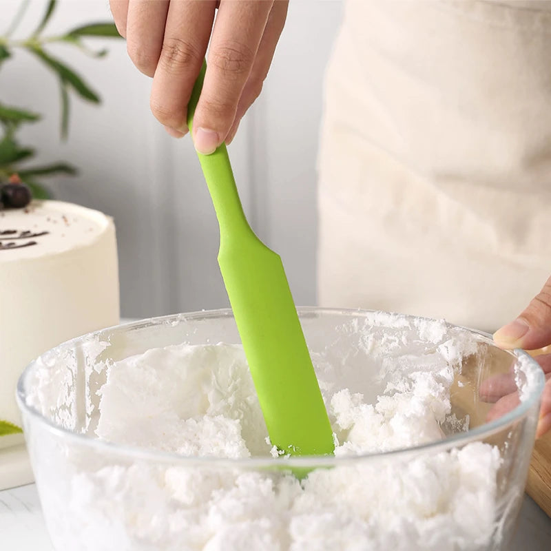 Nonstick Silicone Food Scraper Spatula for Baking and Pastry Preparation