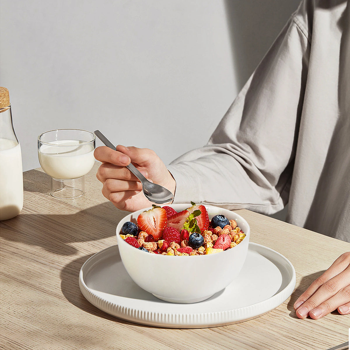 Porcelain Bowls for Cereal, Soup, Salad and Pasta, Microwave Safe